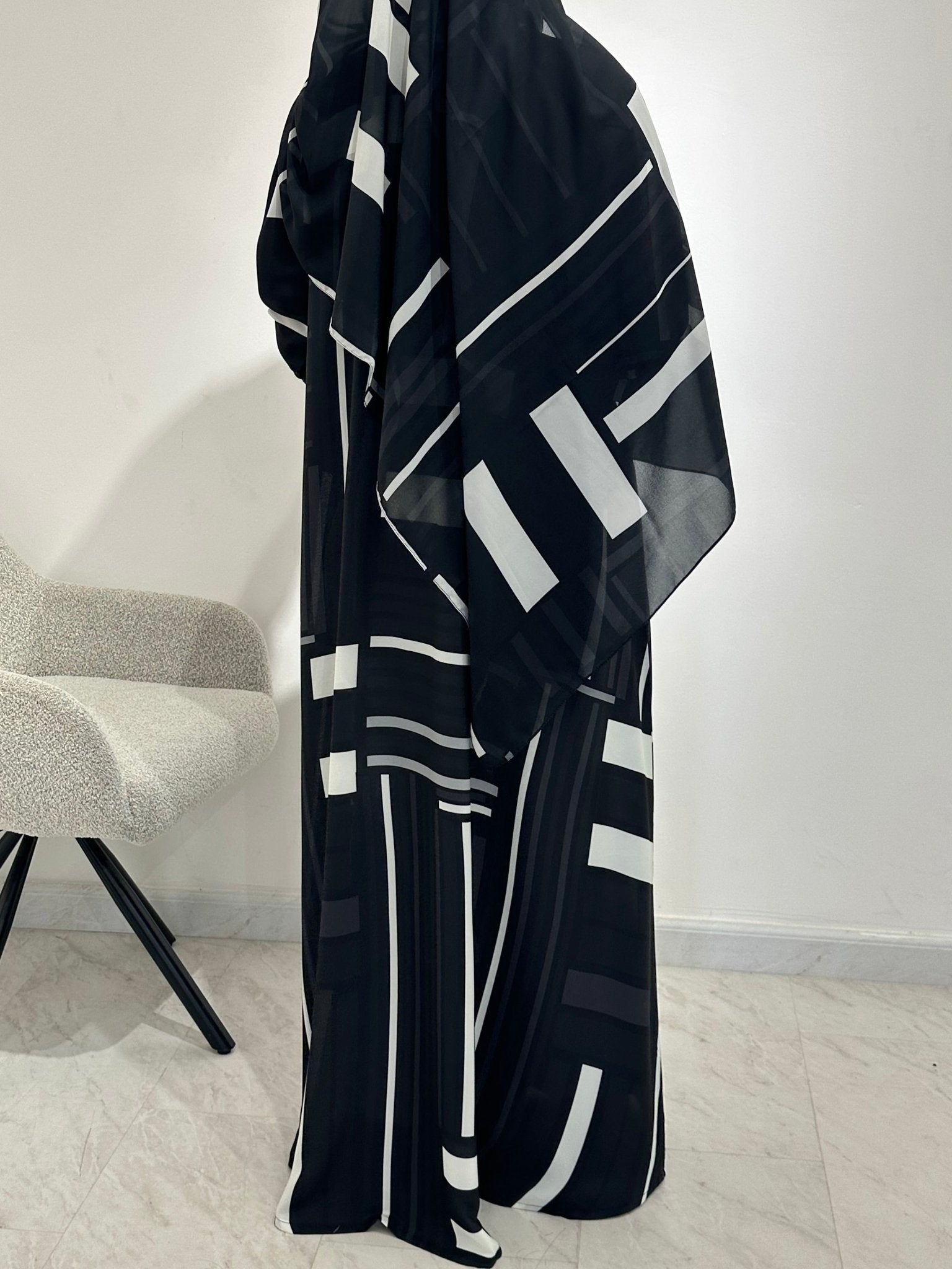 C 1547 Dark Grey Printed Abaya