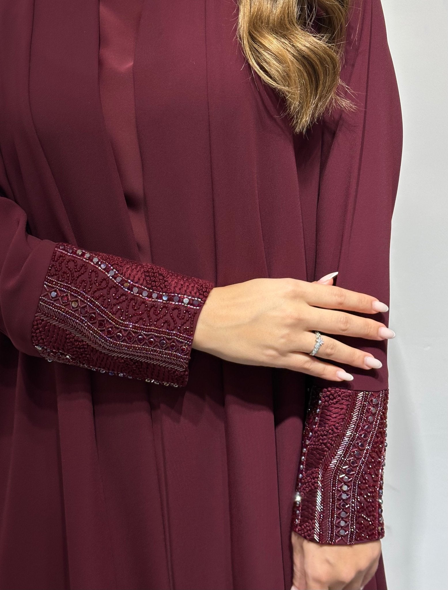 C 1551 - 01 Burgundy Beaded Abaya