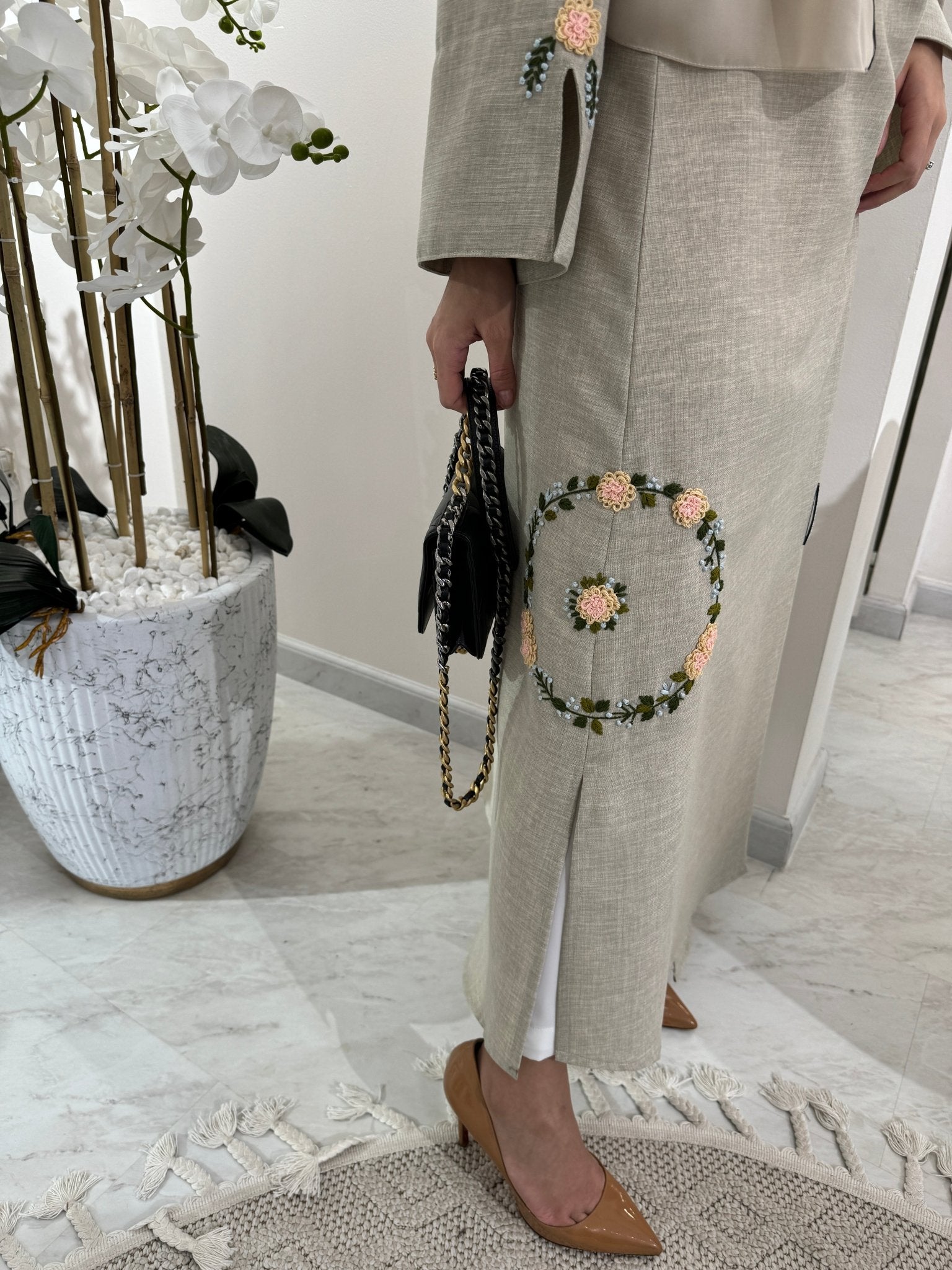 C Beige Floral Linen Embroidery Eid Abaya Set