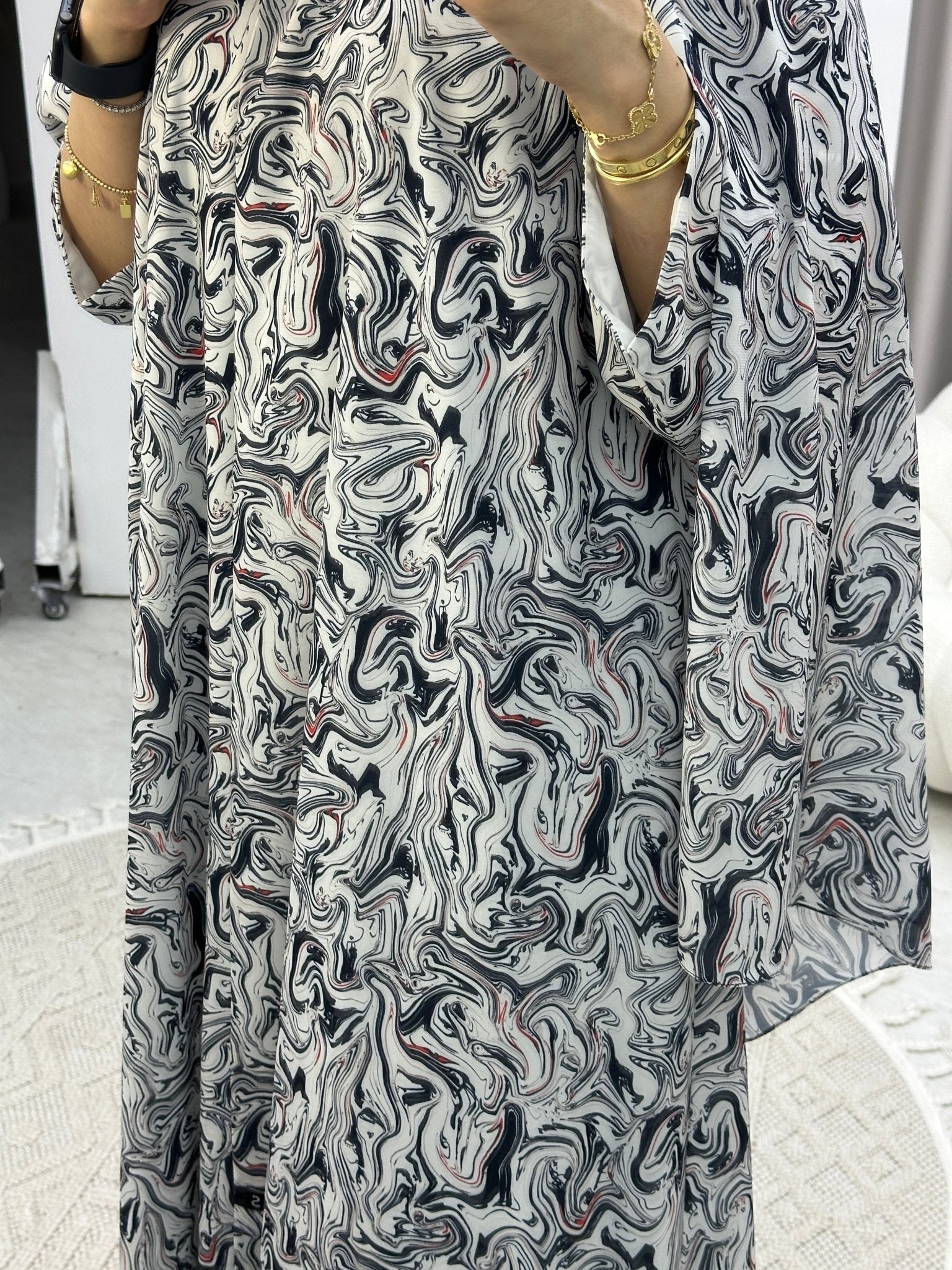 C Italian Marble Crepe White Abaya