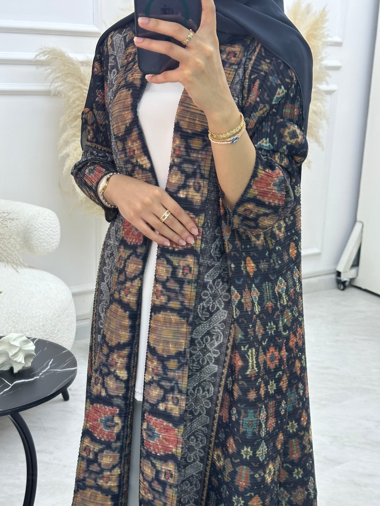 C RTW 02 Grey Pleated Print Abaya