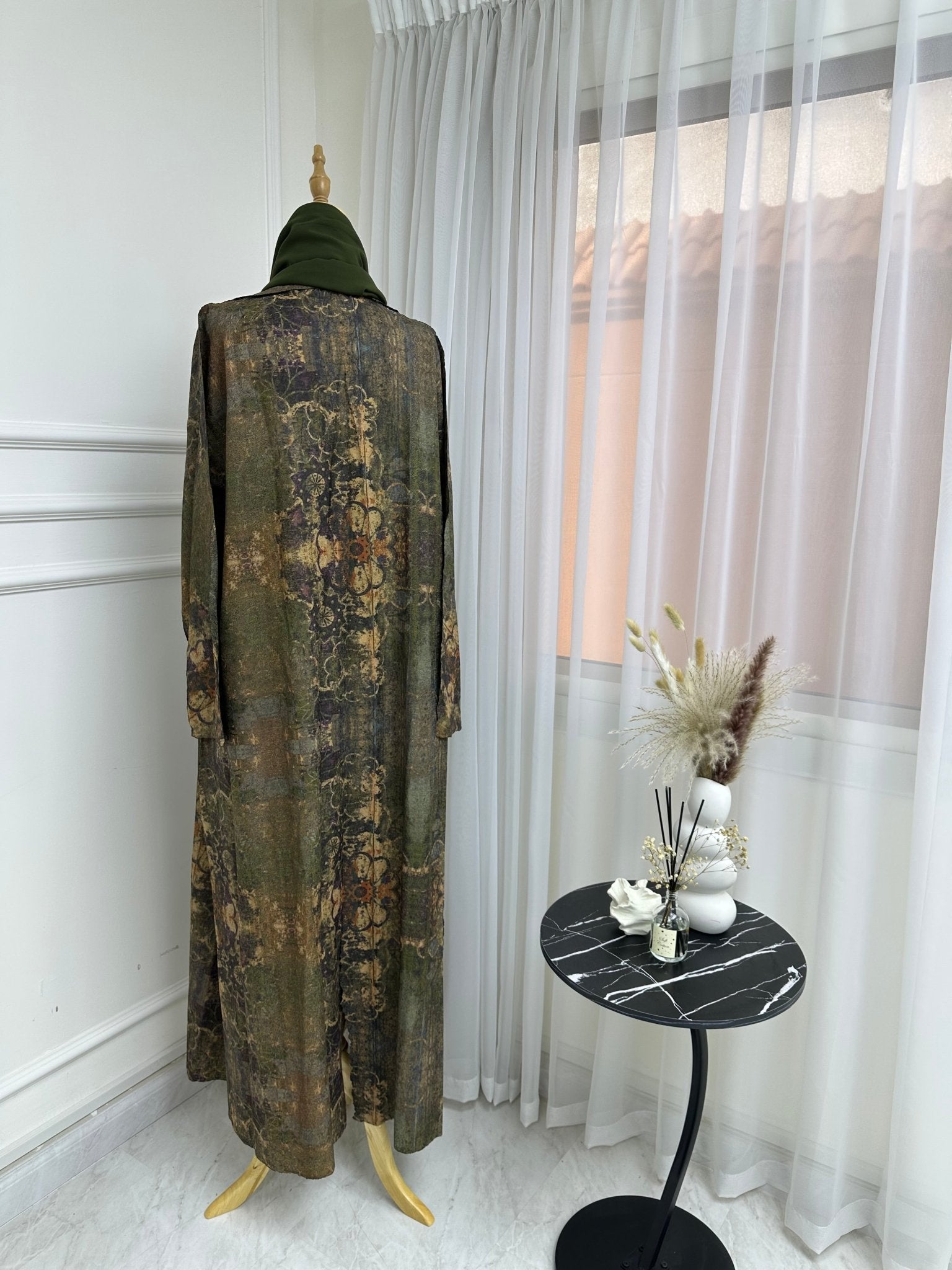 C RTW Green Floral Printed Abaya