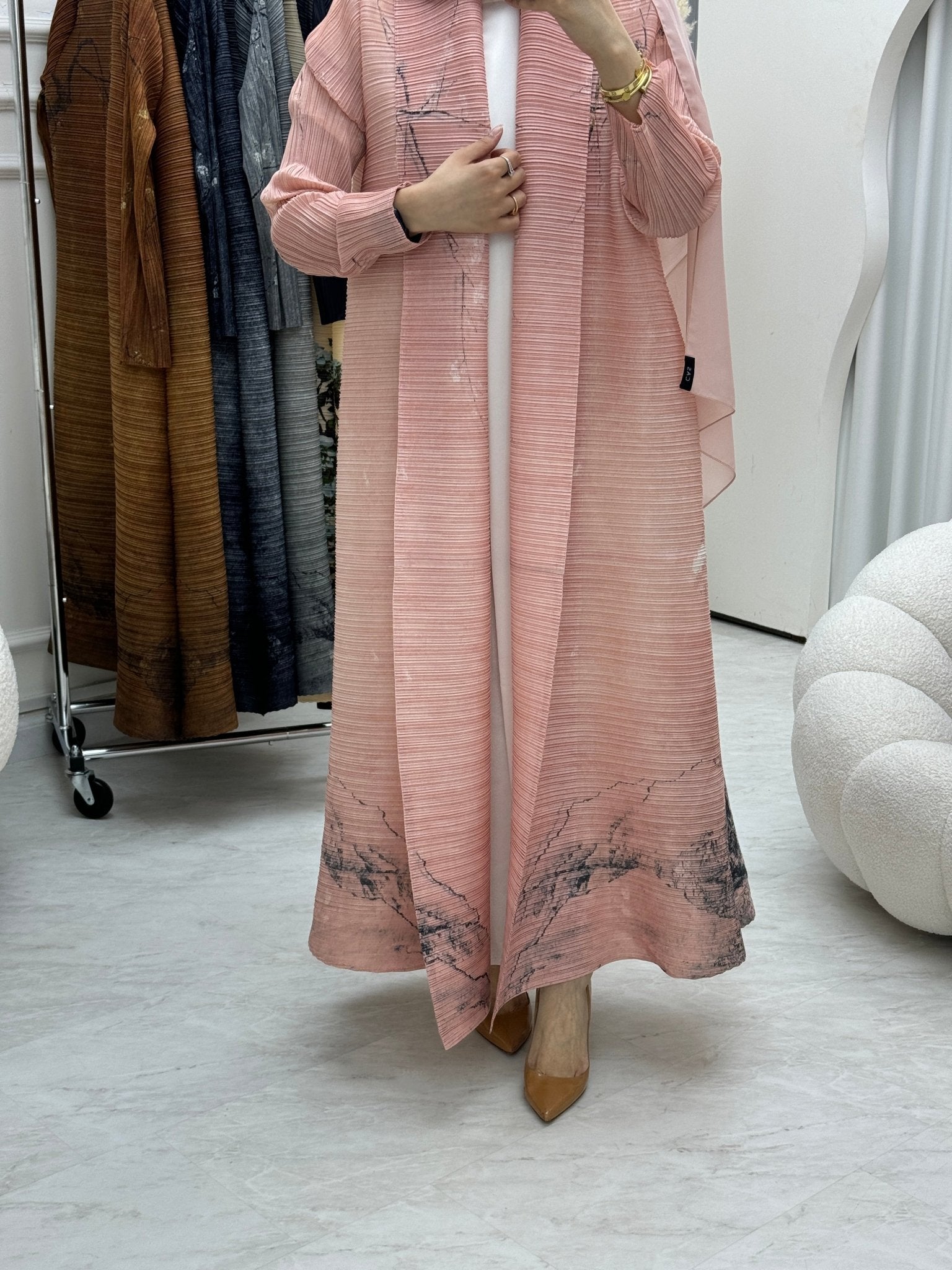 C RTW Pink Pleated Print Abaya