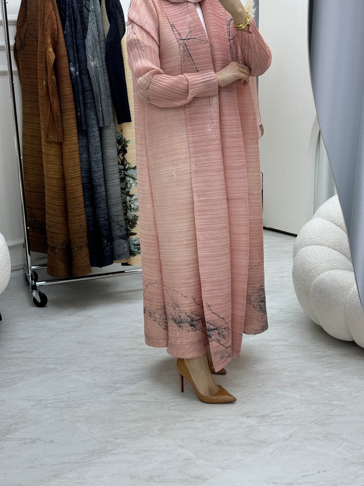 C RTW Pink Pleated Print Abaya