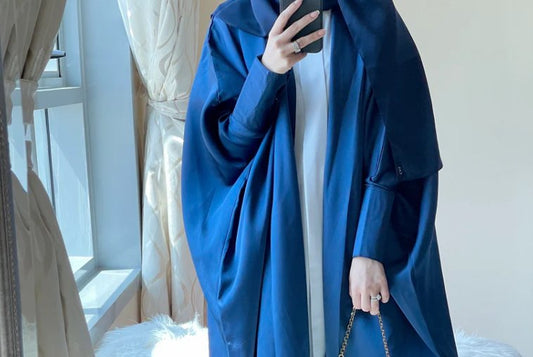 What is a Bisht Abaya: A Definition and Guide - Crystal Abaya Studio