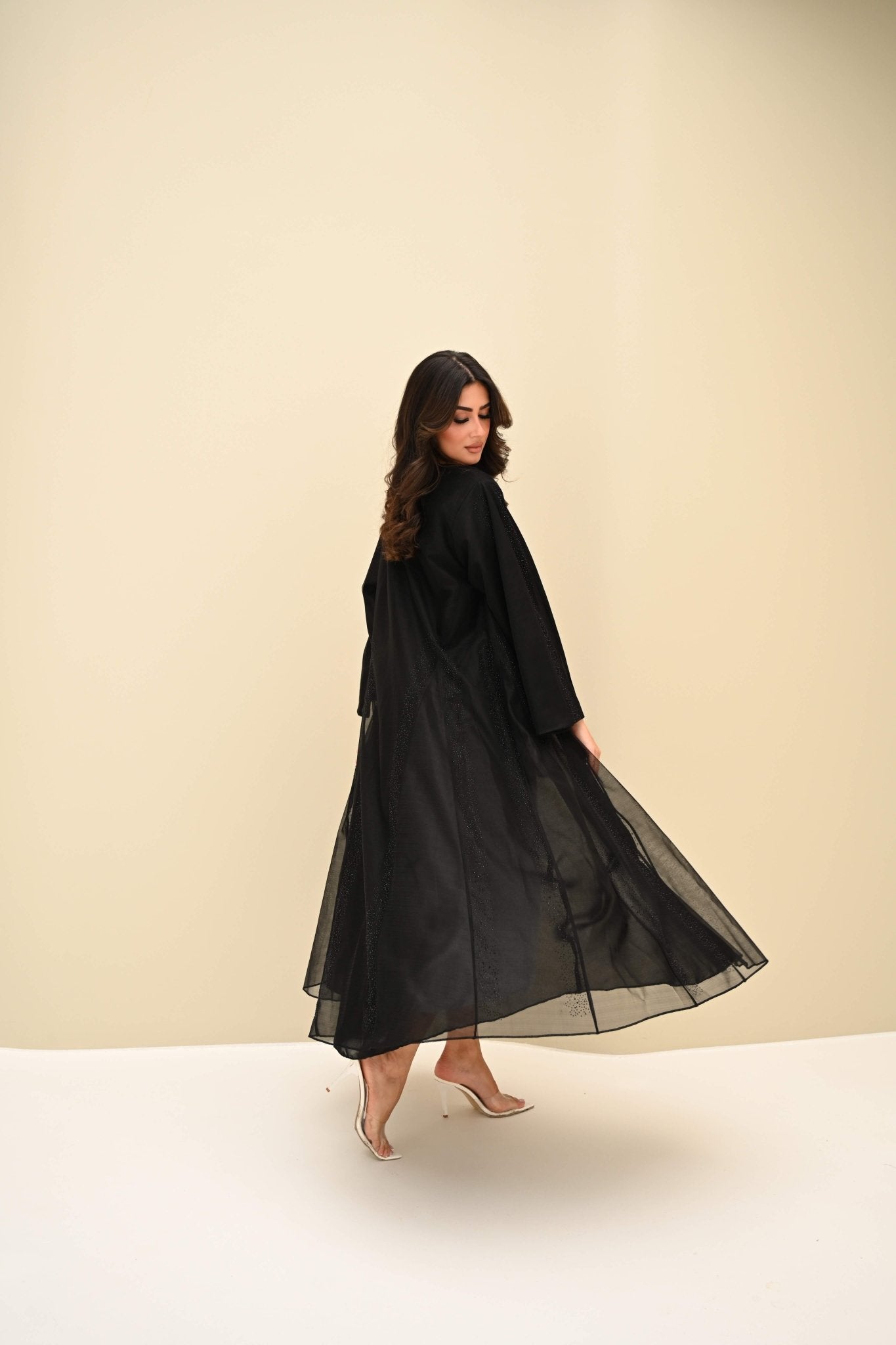 Shop Dantel Abaya online