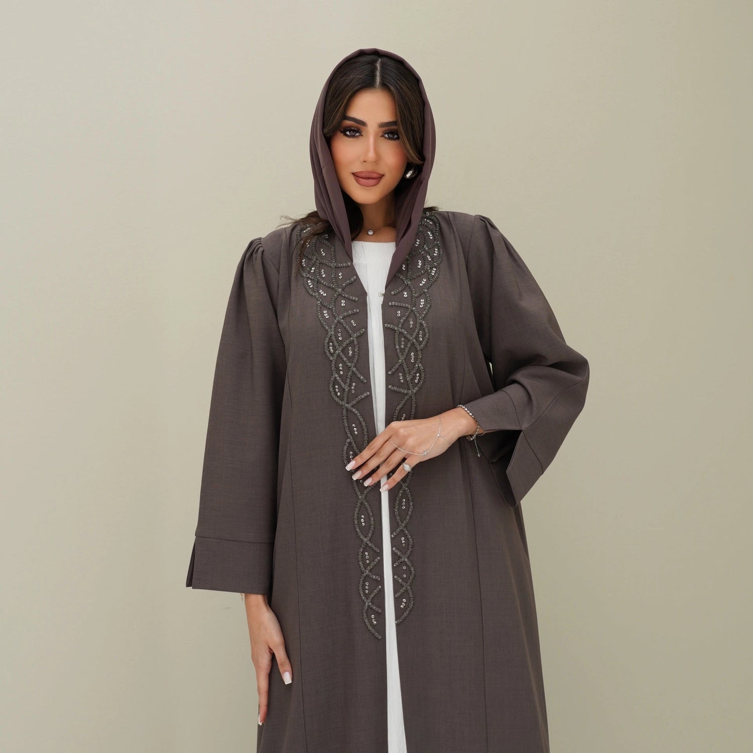 Shop Premium Luxury Abaya online Dubai UAE