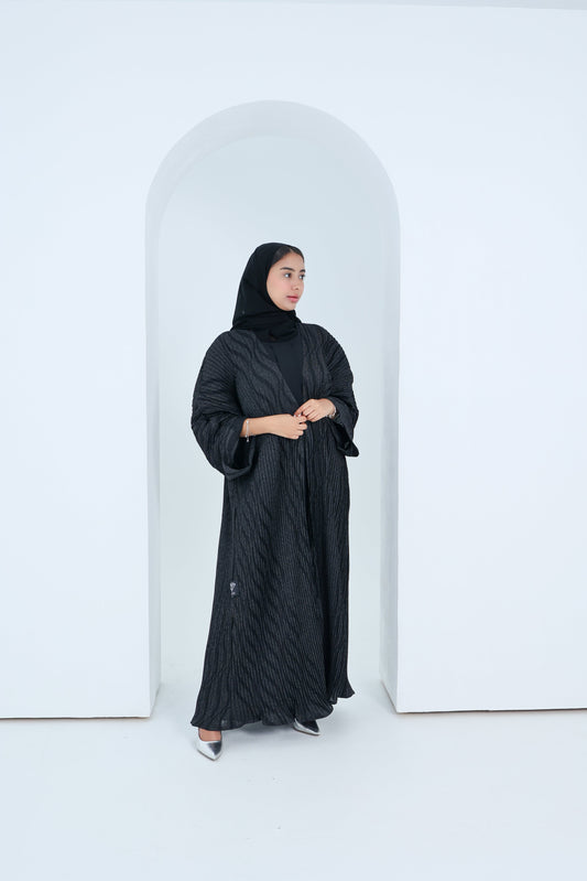 C-RTW-2x2-Pleated-Black-Abaya-03