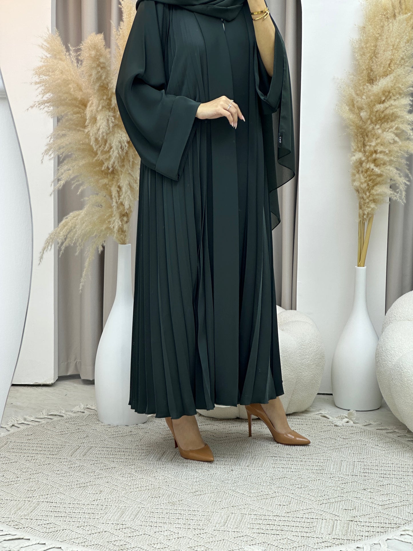 C Plain Green Pleated Abaya Set