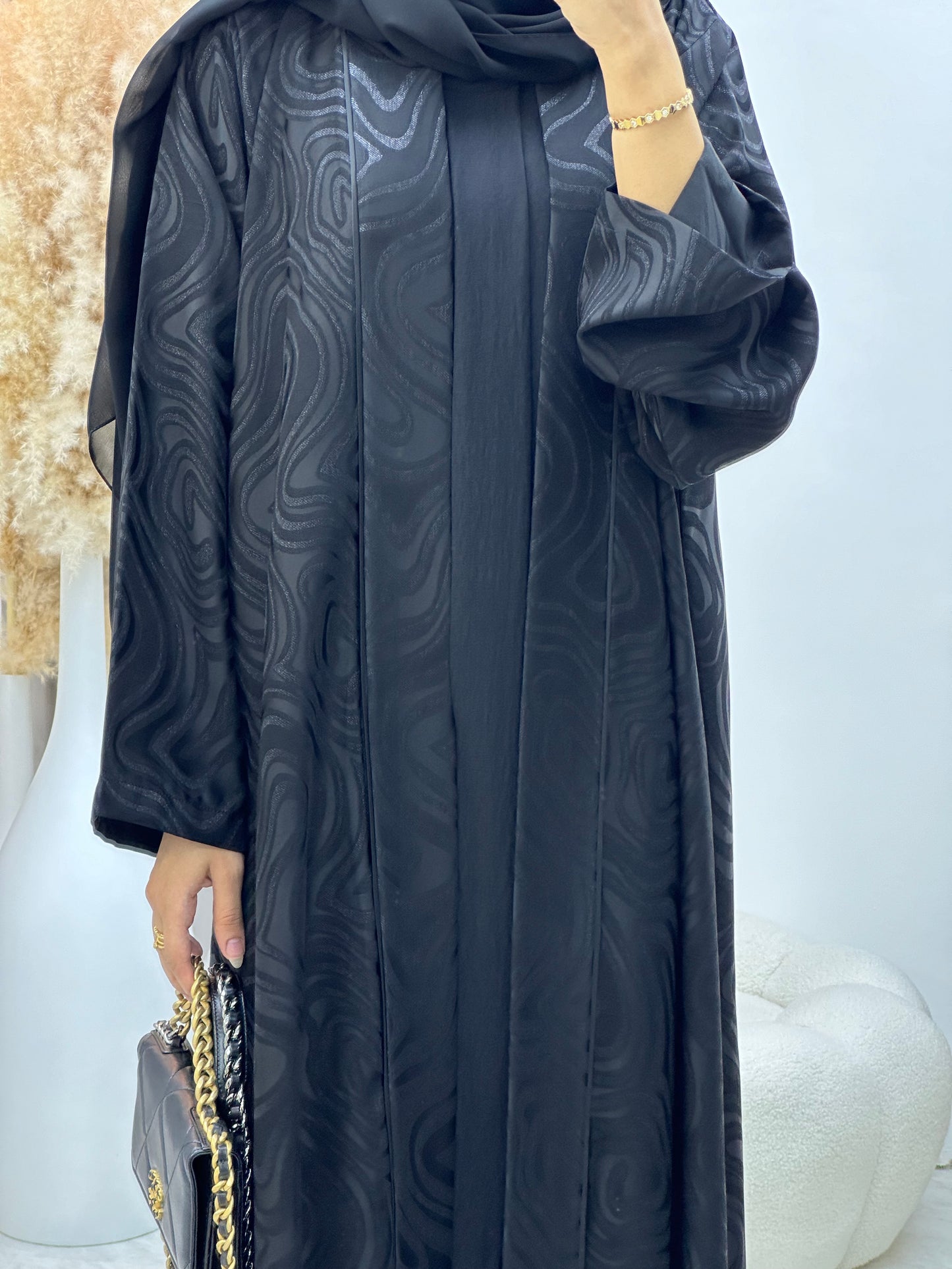 C 0291-01 Black Marble Abaya