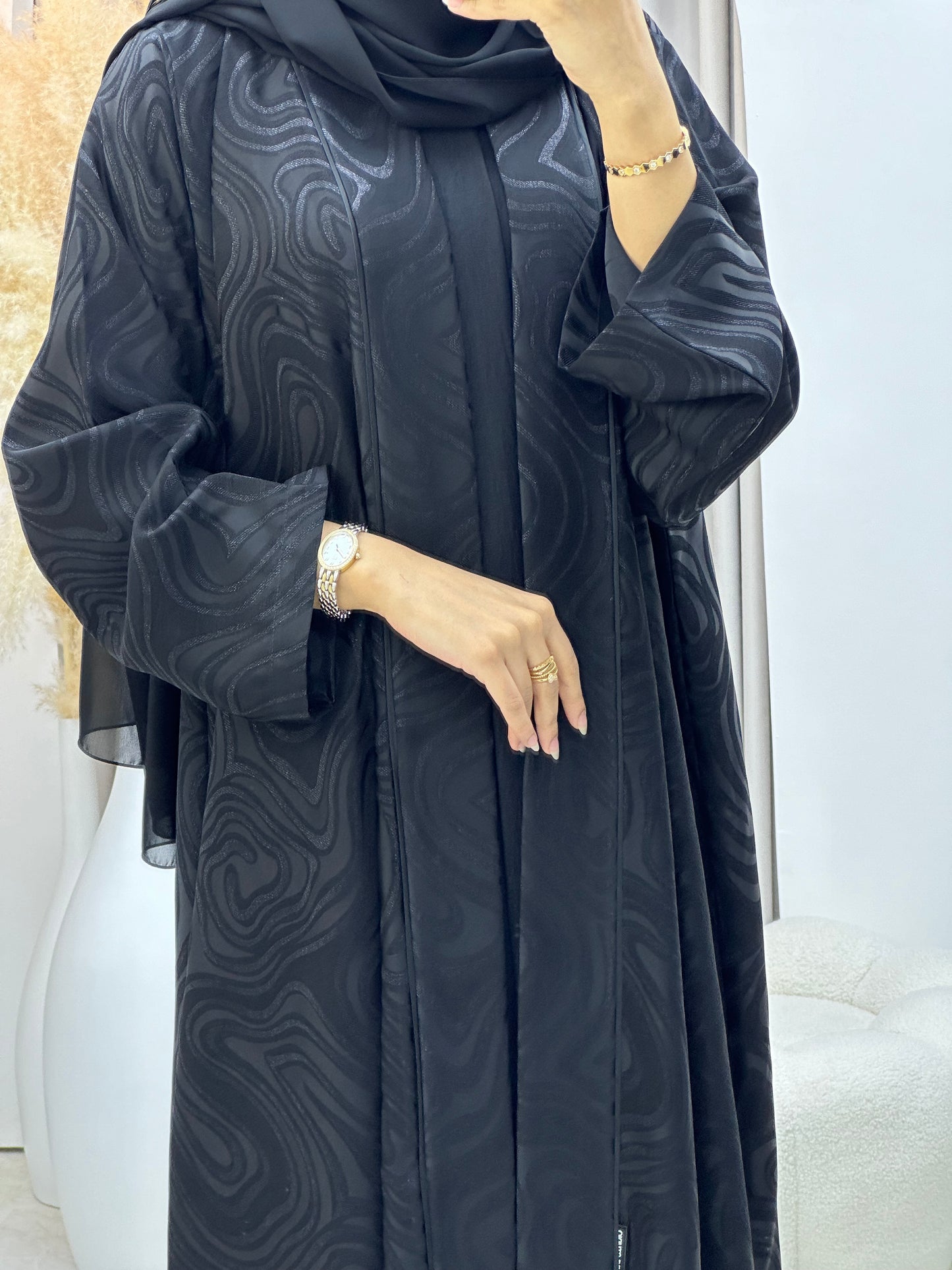 C 0291-01 Black Marble Abaya