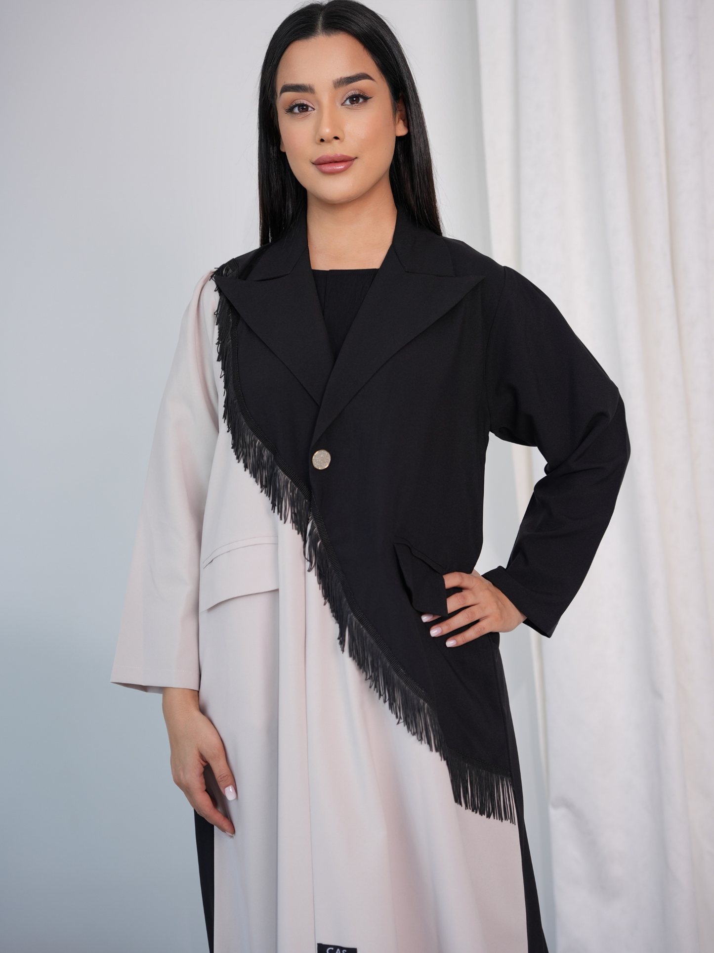 C 0381 Black Beige Abaya