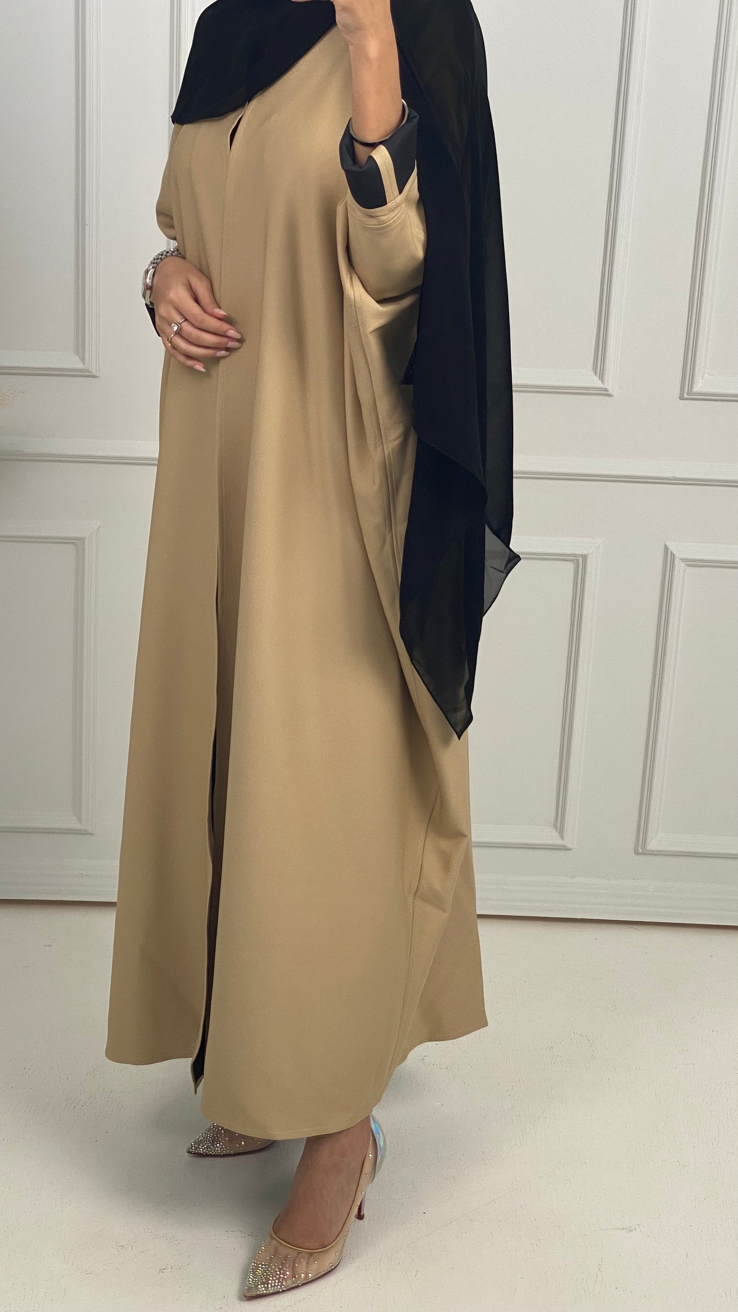 C Black Beige Reversible Abaya