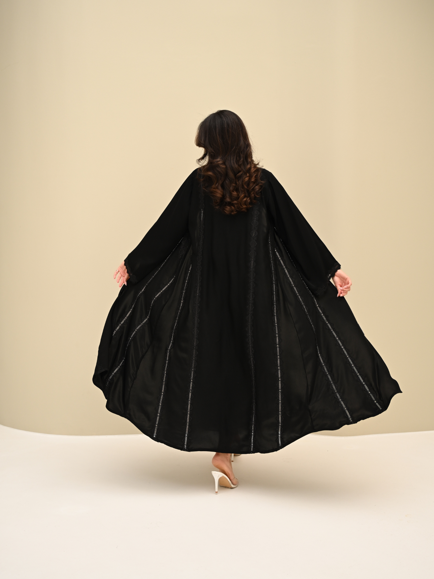 C 0420 Black Abaya