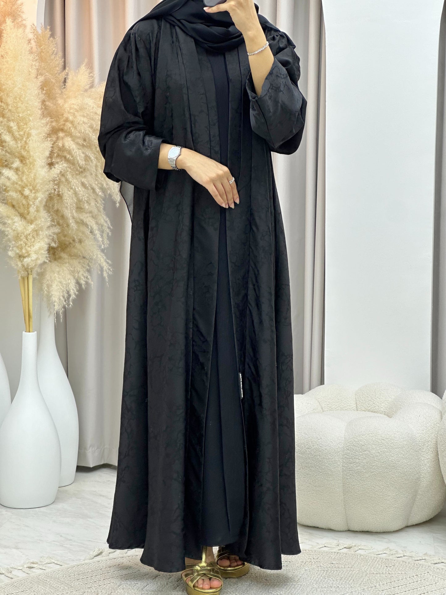 C 0275-01 Black Ragged Abaya