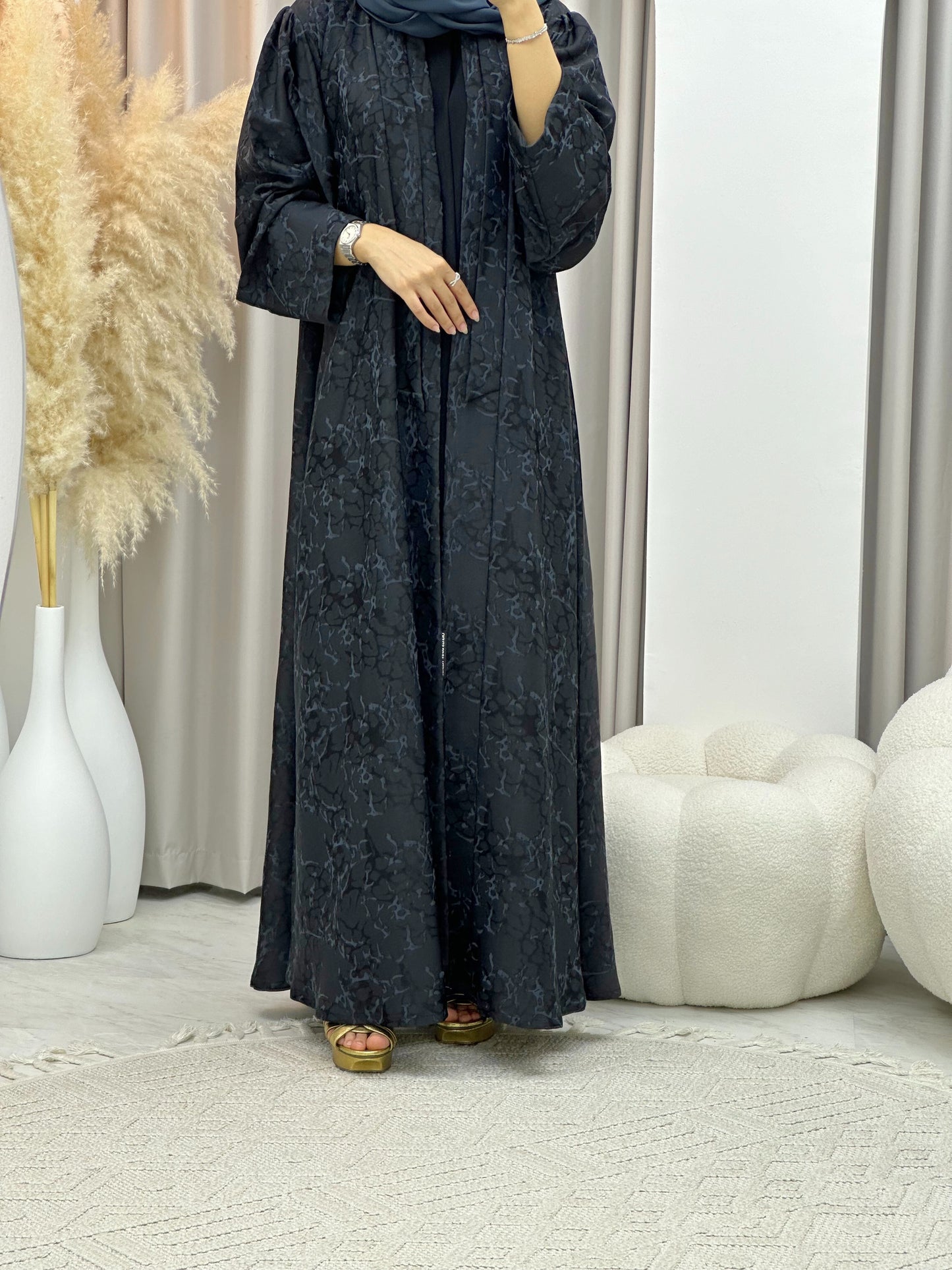 C 0275-02 Dark Grey Ragged Abaya