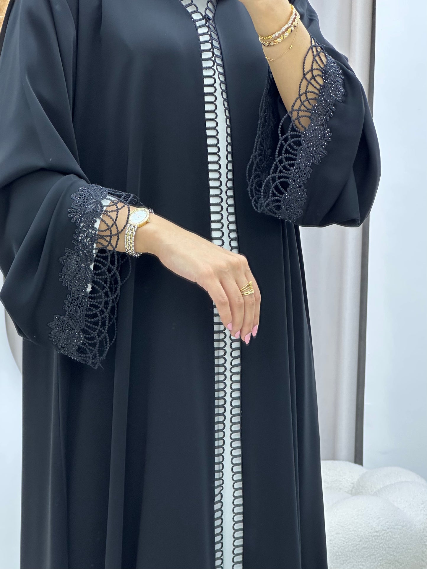 C 0476 Black Classic Lace Abaya