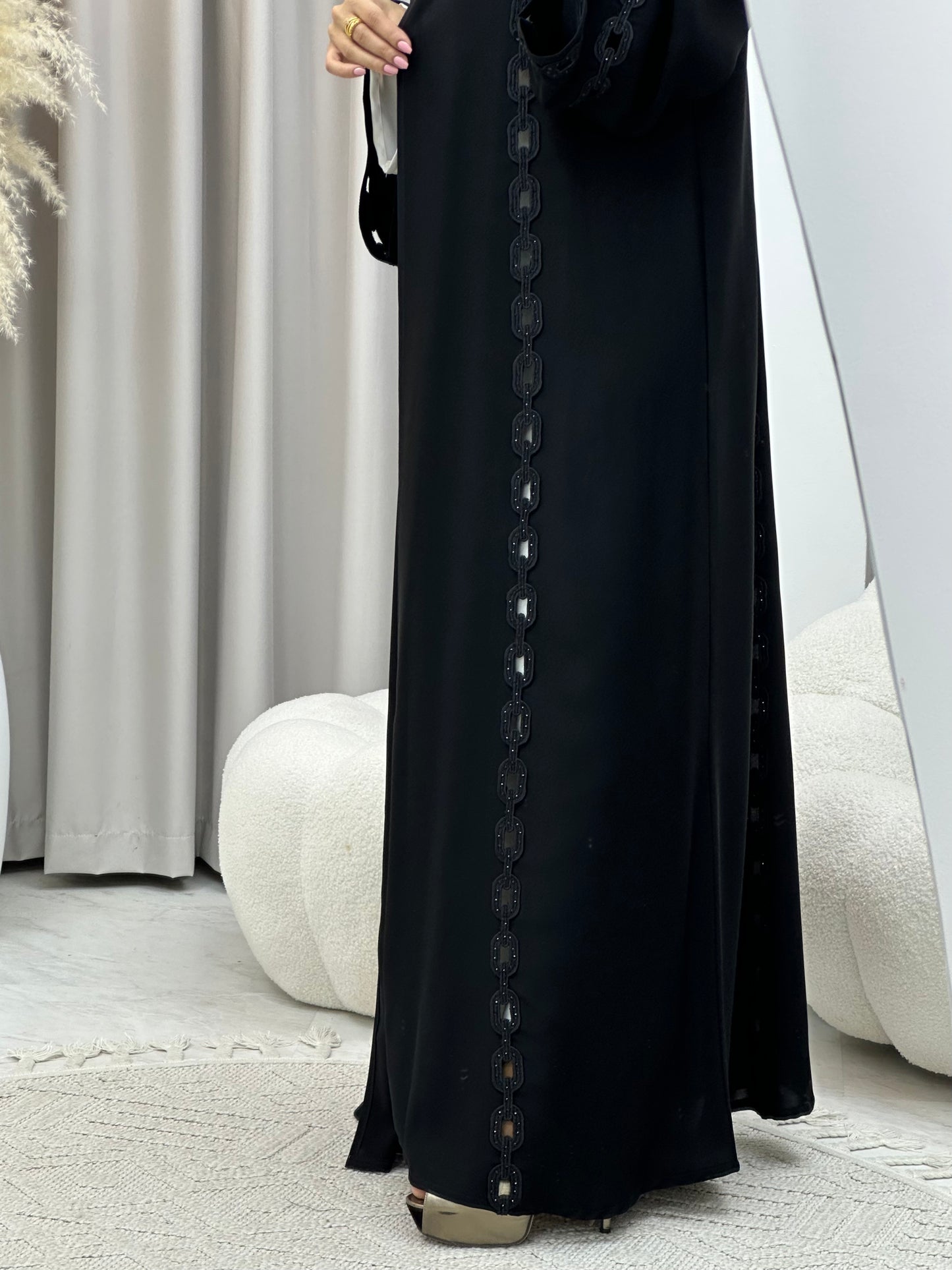 C 0477 Black Classic Lace Abaya