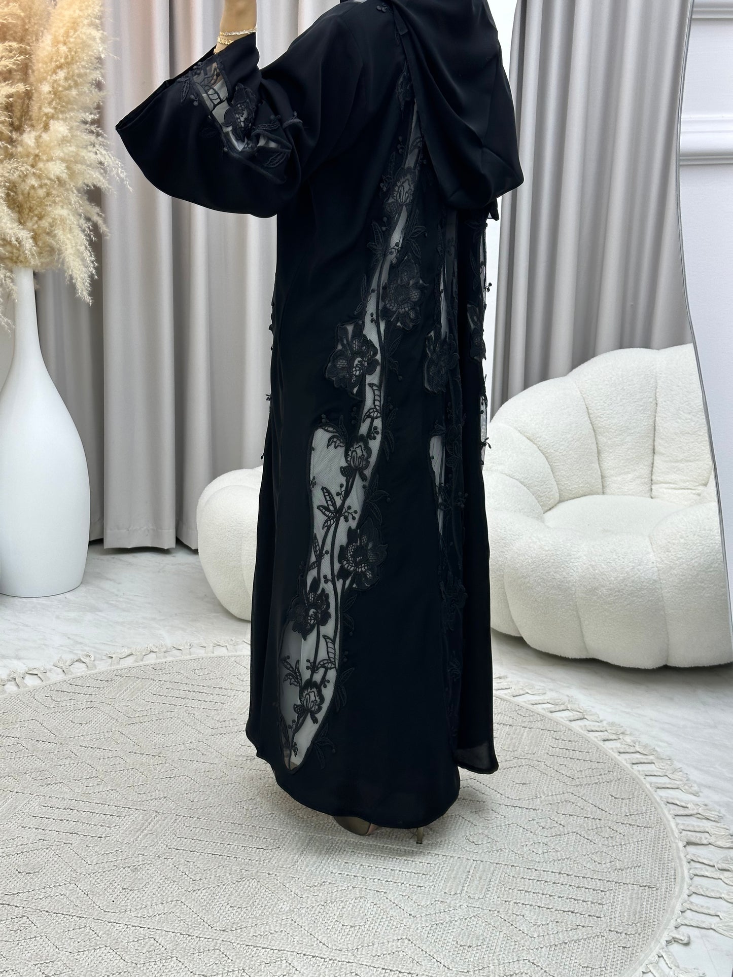 C 0479 Black Classic Lace Abaya