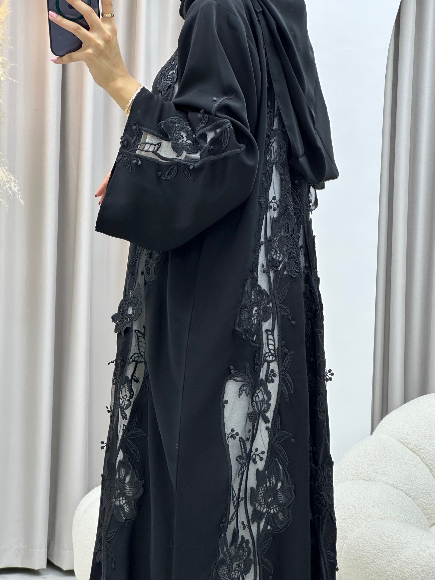 C 0479 Black Classic Lace Abaya