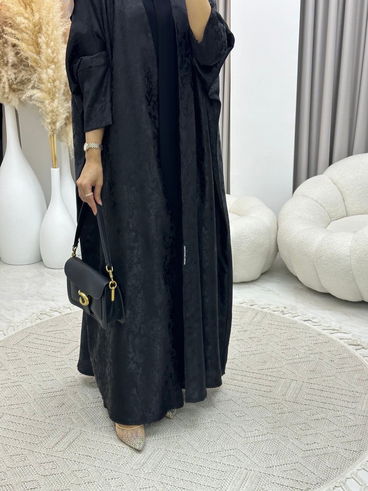 C 0250-01 Black Floral Abaya