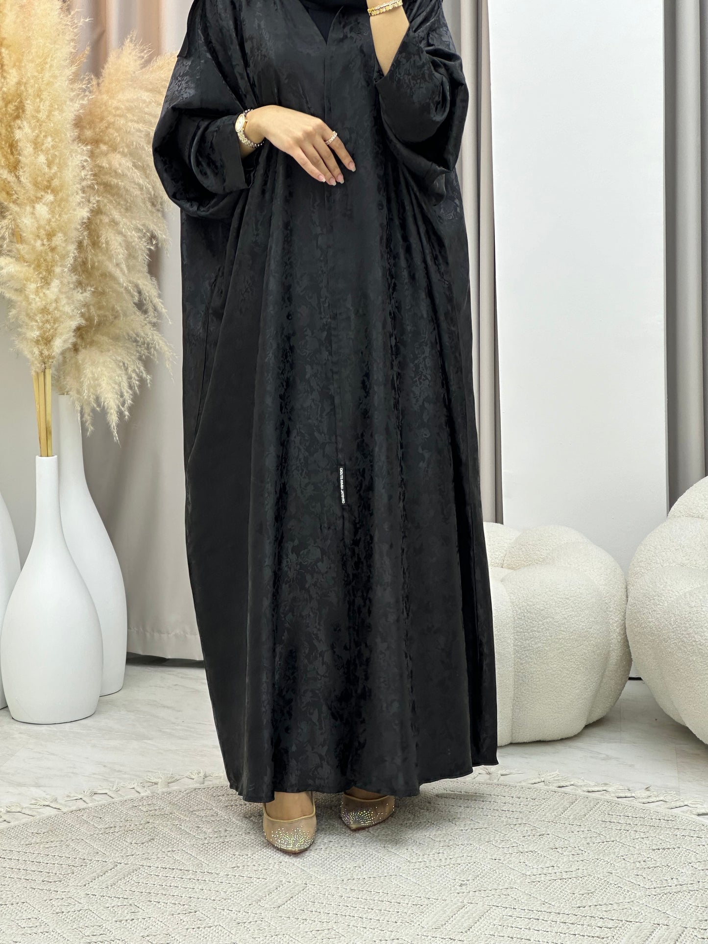 C 0250-01 Black Floral Abaya