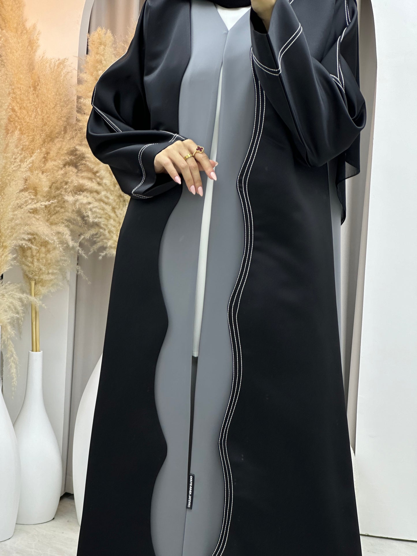 C 0067-01 Black Grey Abaya