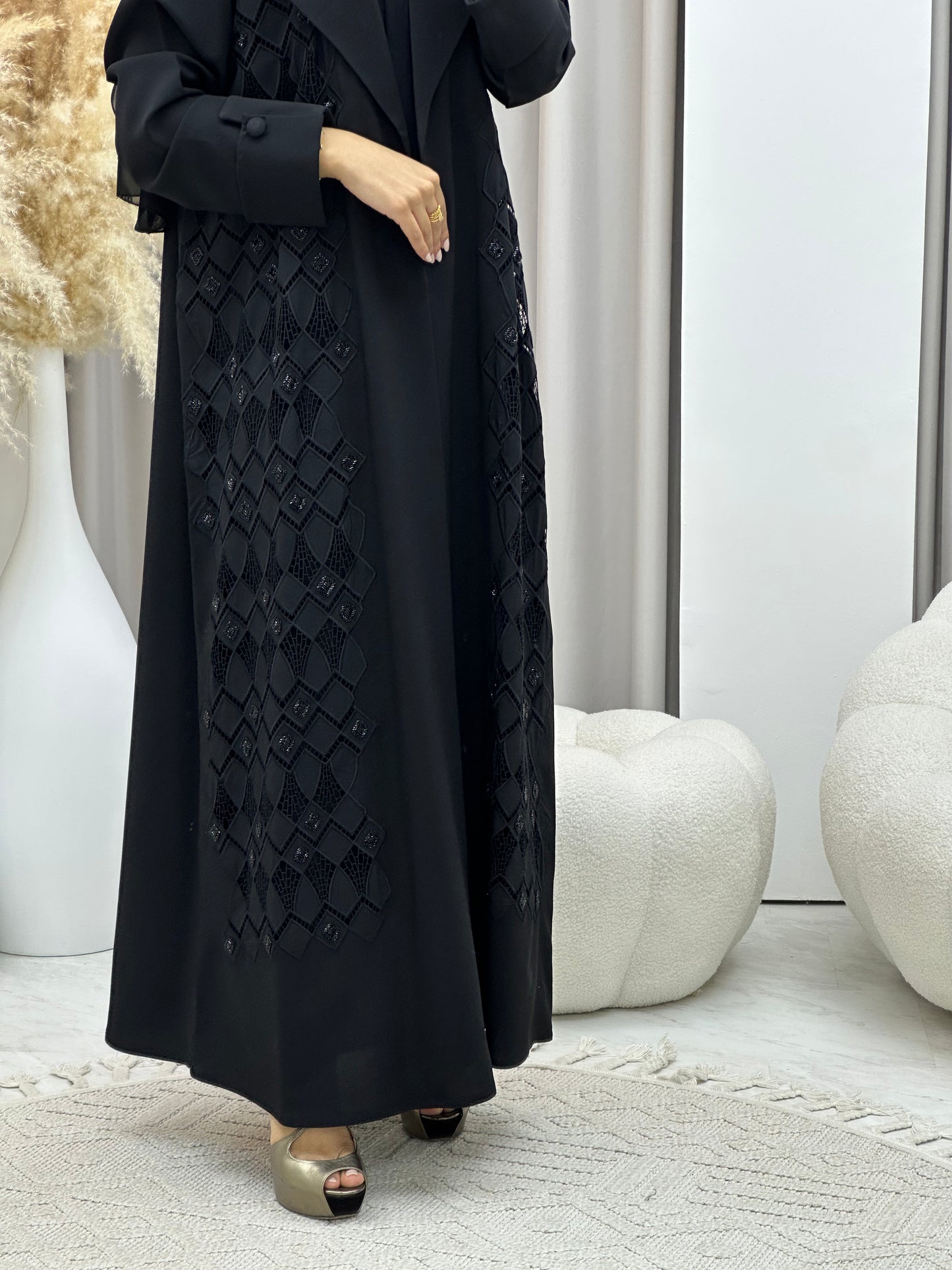 C 0484 Black Classic Lace Abaya