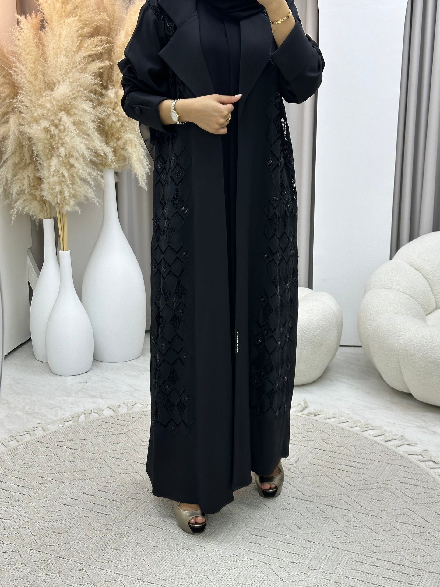 C 0484 Black Classic Lace Abaya