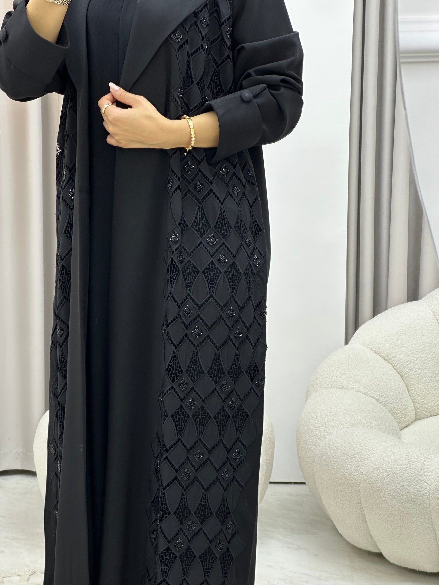 C 0484 Black Classic Lace Abaya