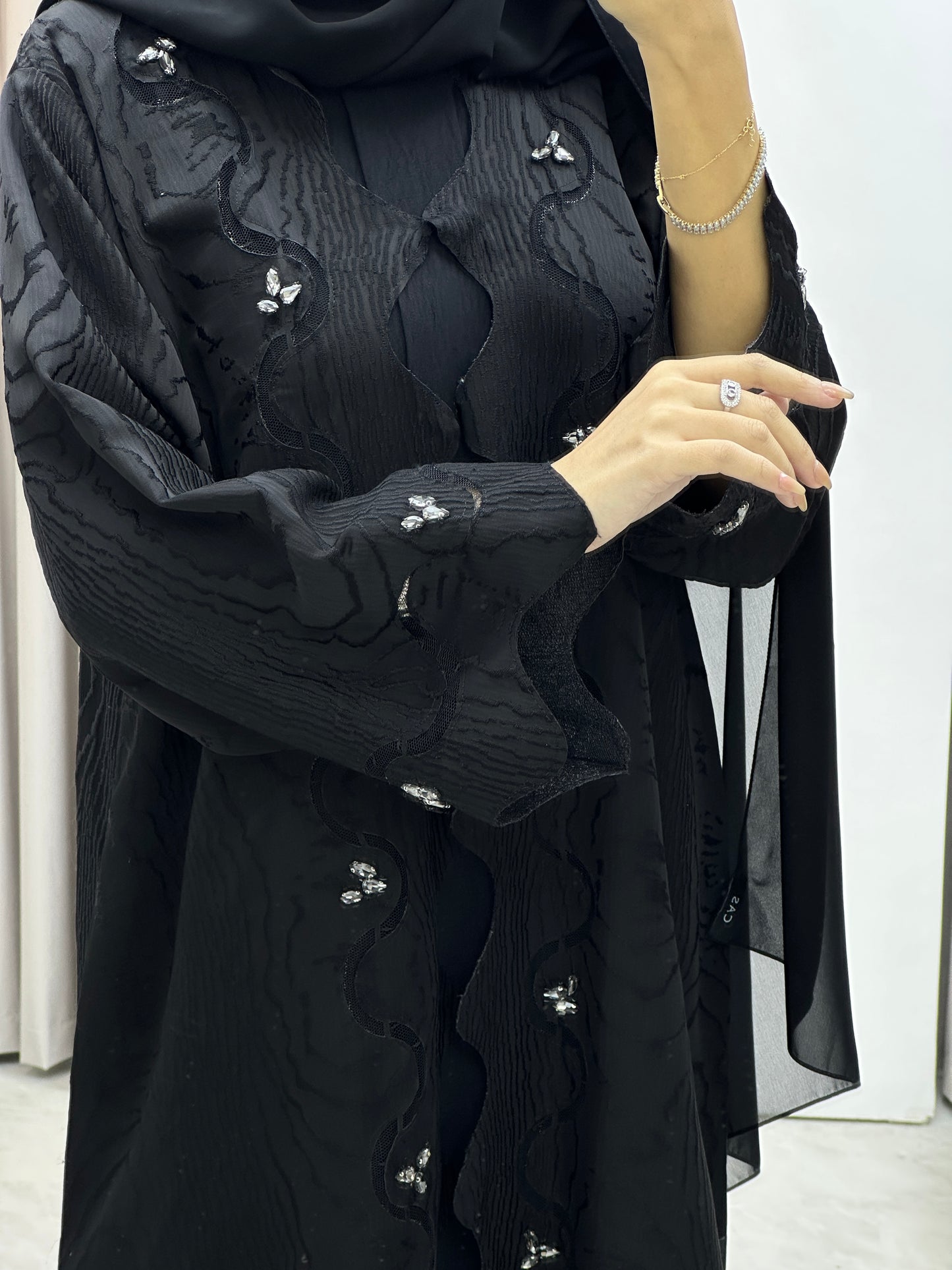 C Wave Black Jacquard Abaya Set