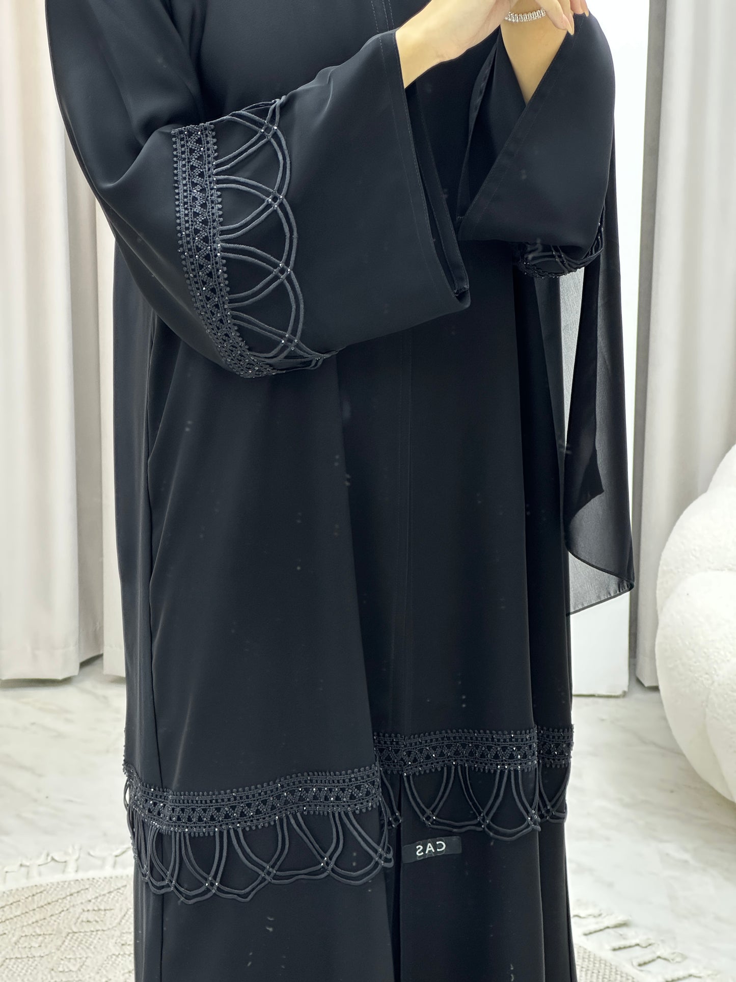 C Black Scallops Lace Abaya Set