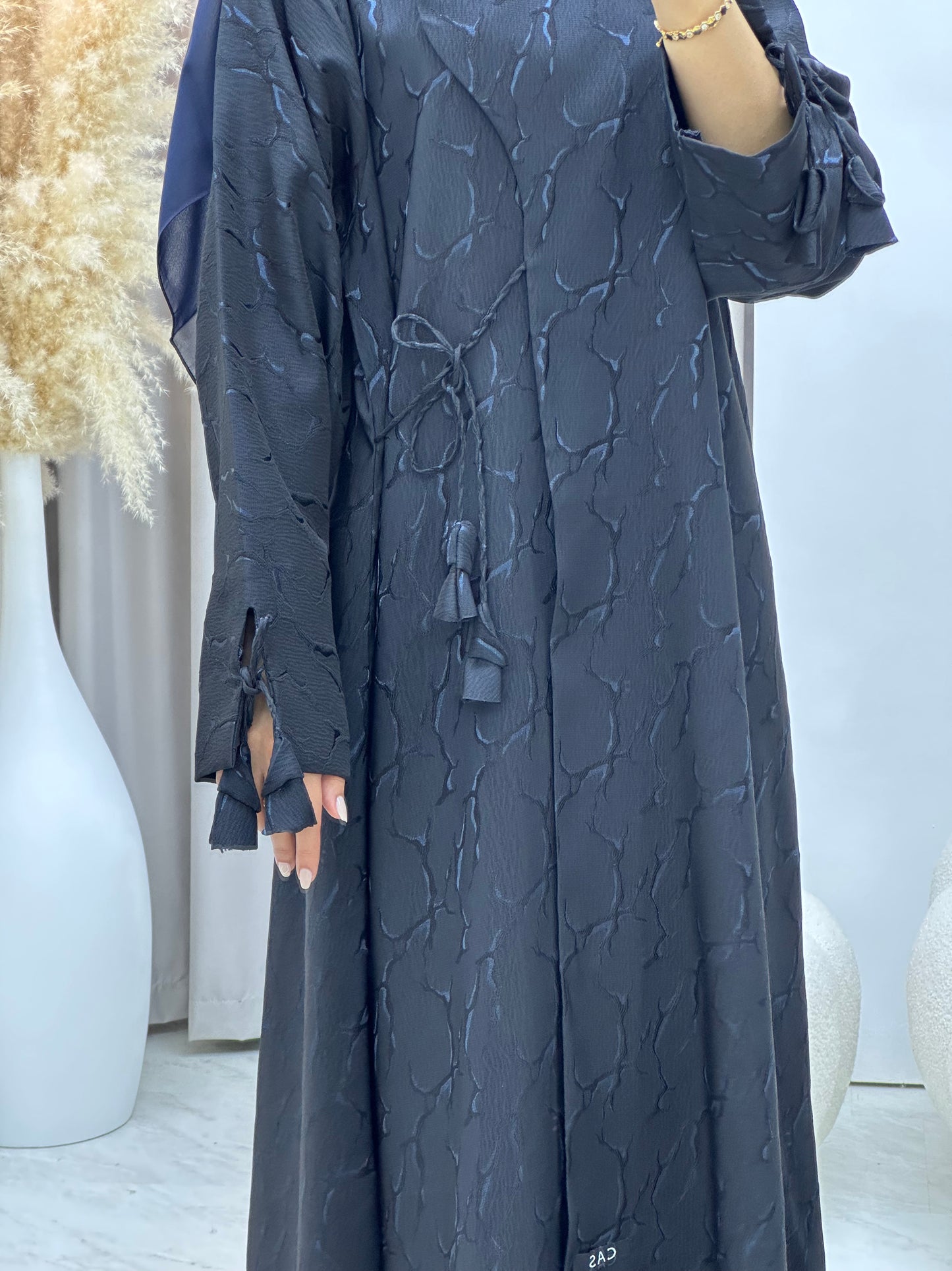 C 0480 Blue Tieknot Abaya