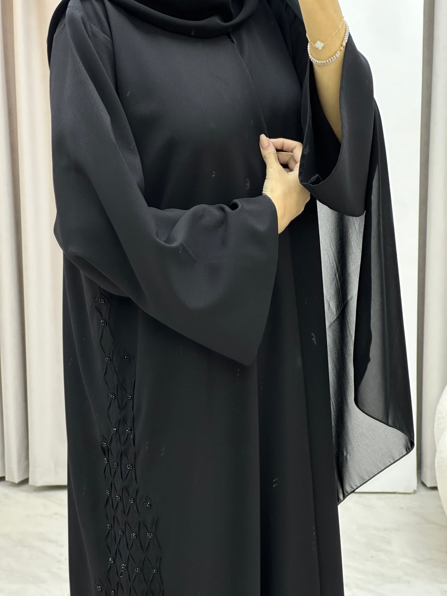 C Black Criss Cross Abaya Set