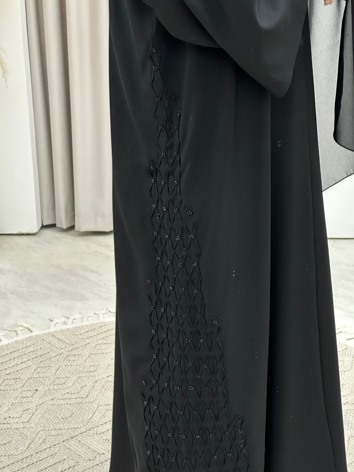 C Black Criss Cross Abaya Set