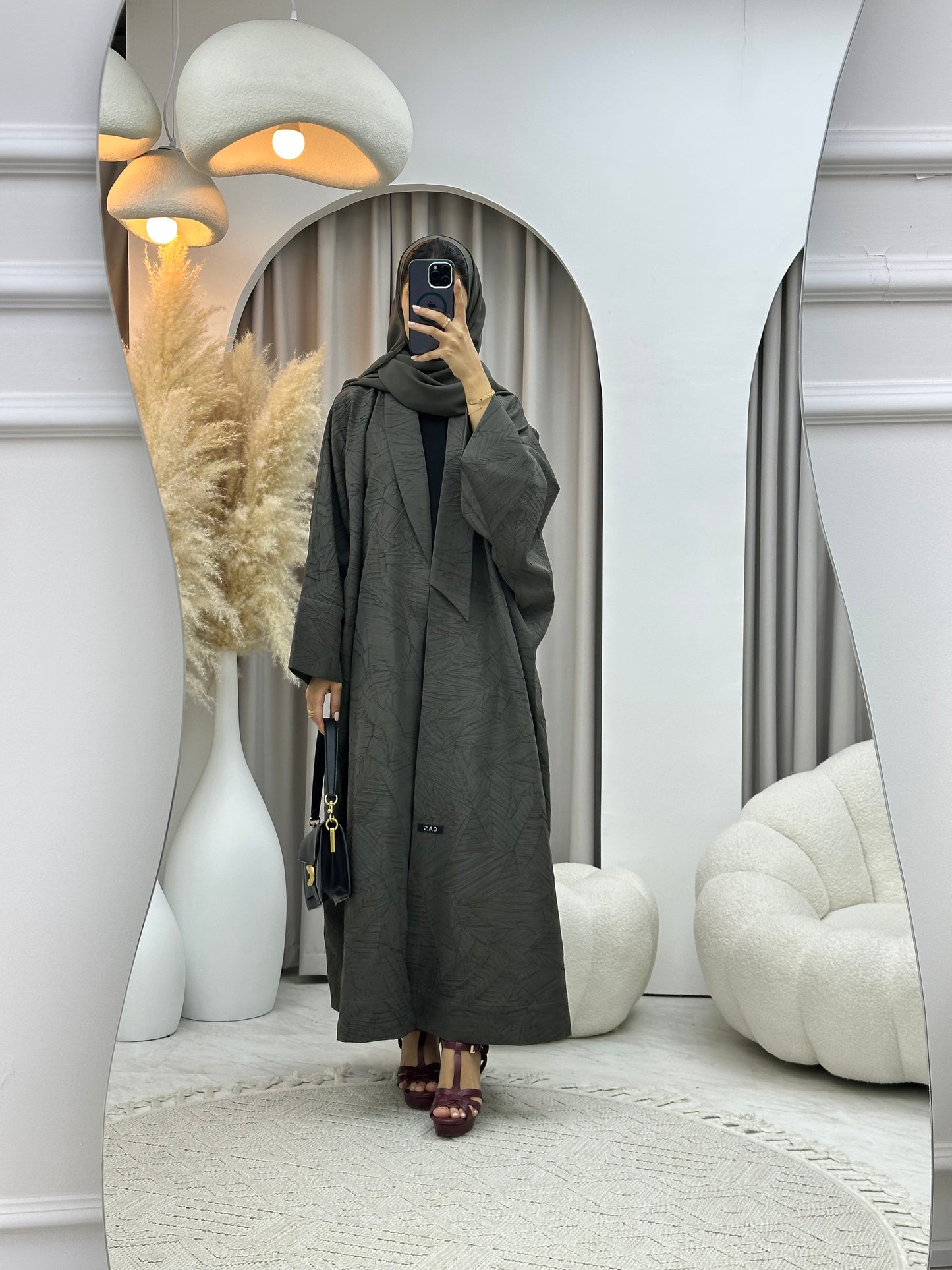 C 0427 Tan Bisht Abaya