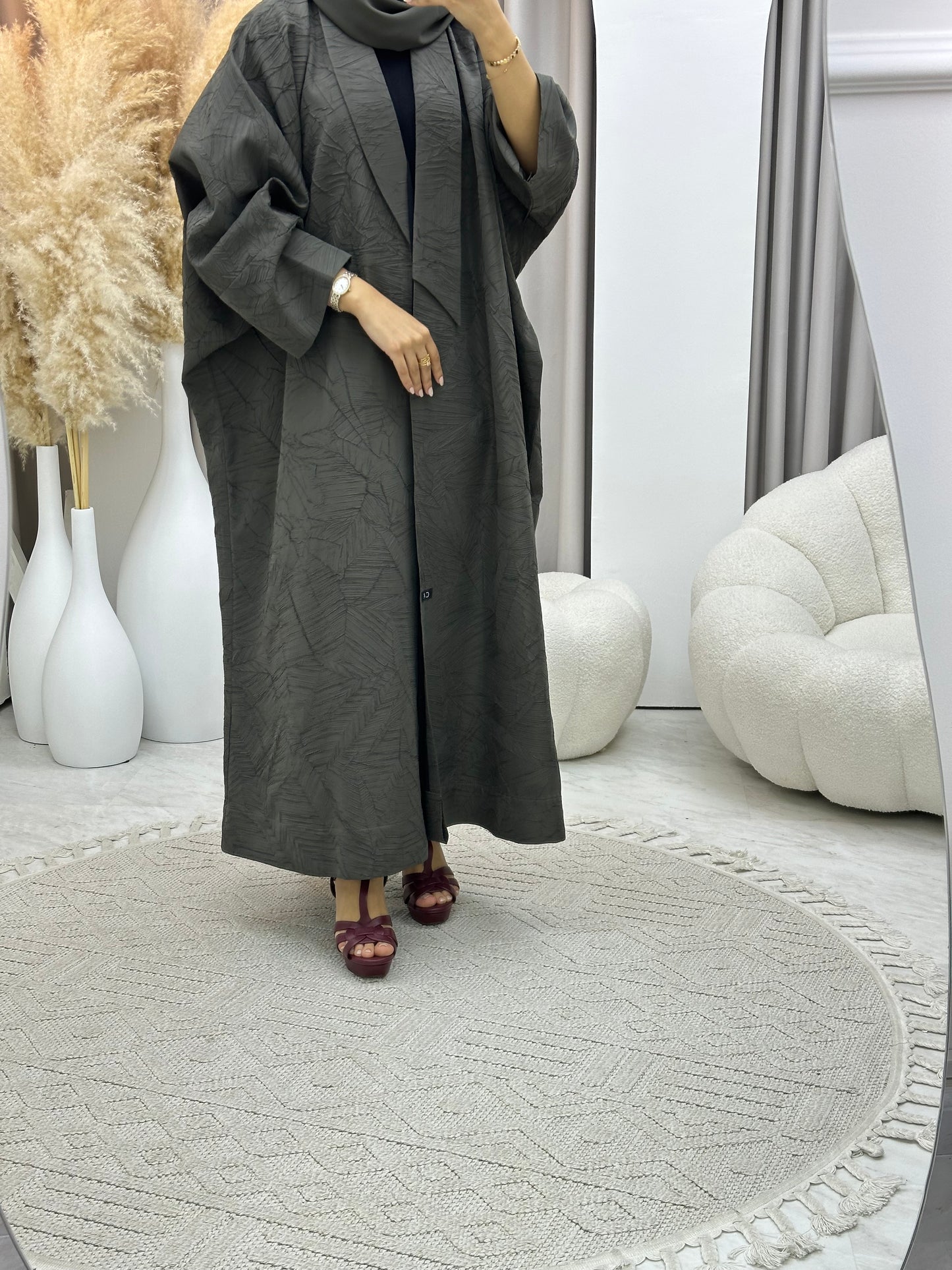 C 0427 Tan Bisht Abaya