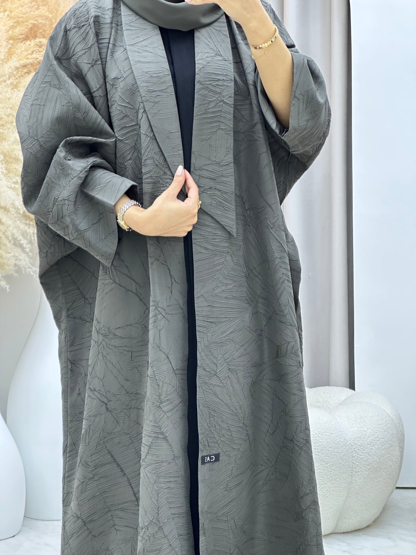 C 0427 Tan Bisht Abaya