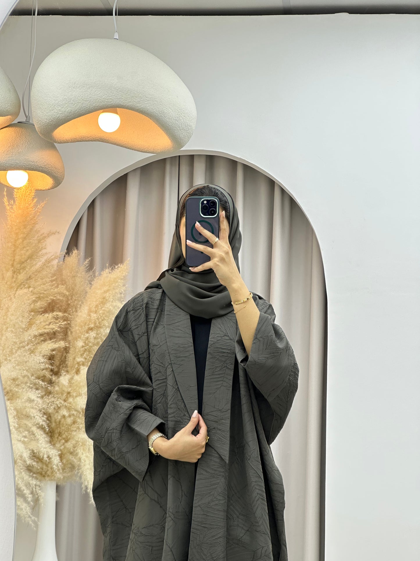 C 0427 Tan Bisht Abaya