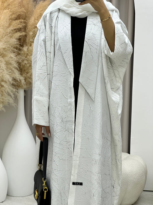 C 0427 White Bisht Abaya