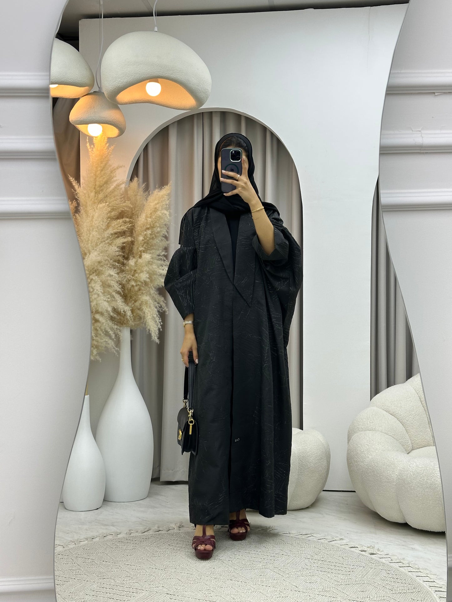 C 0427 Black White Bisht Abaya