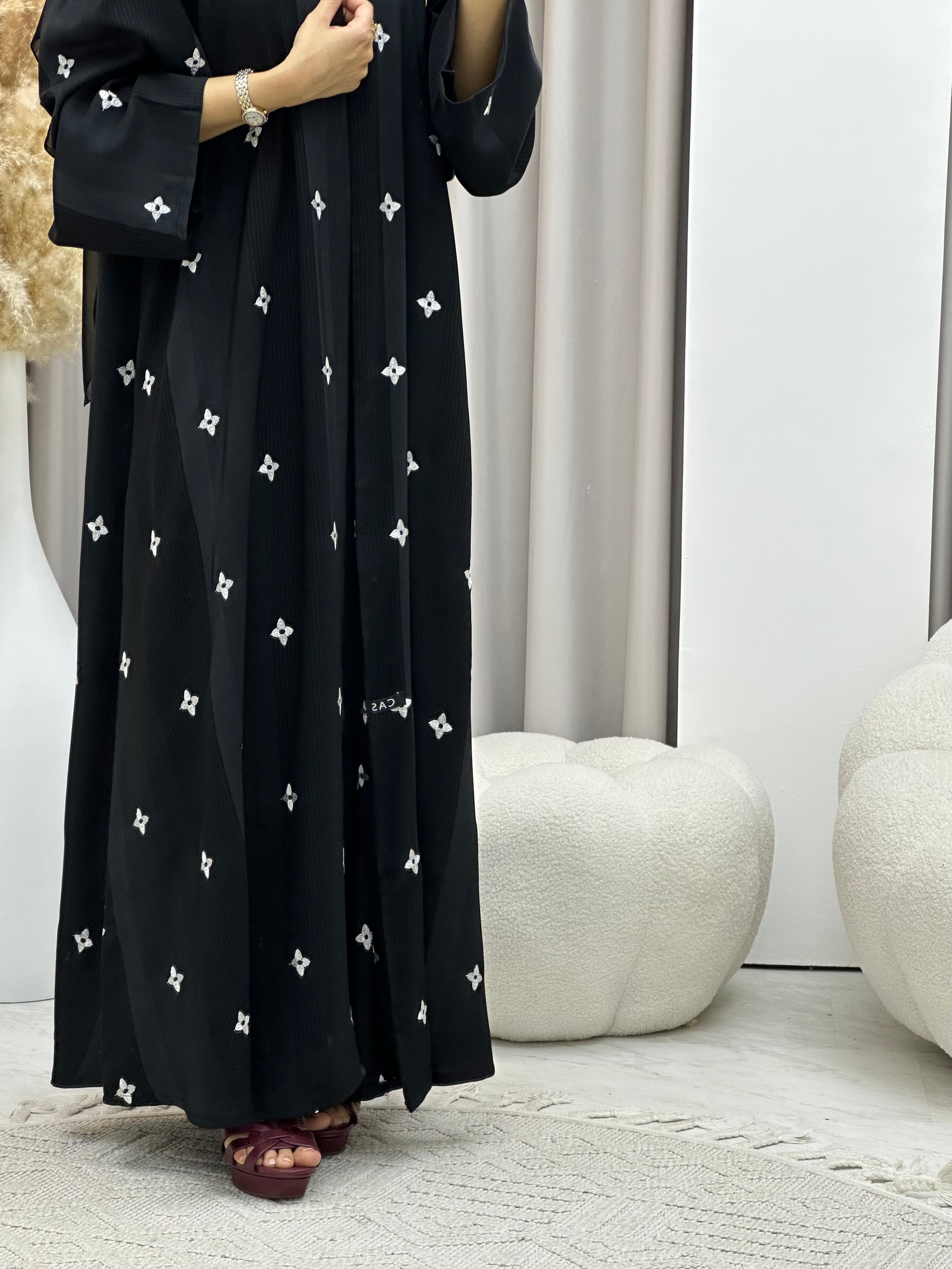 C RTW 0486 Black Floral Work Abaya
