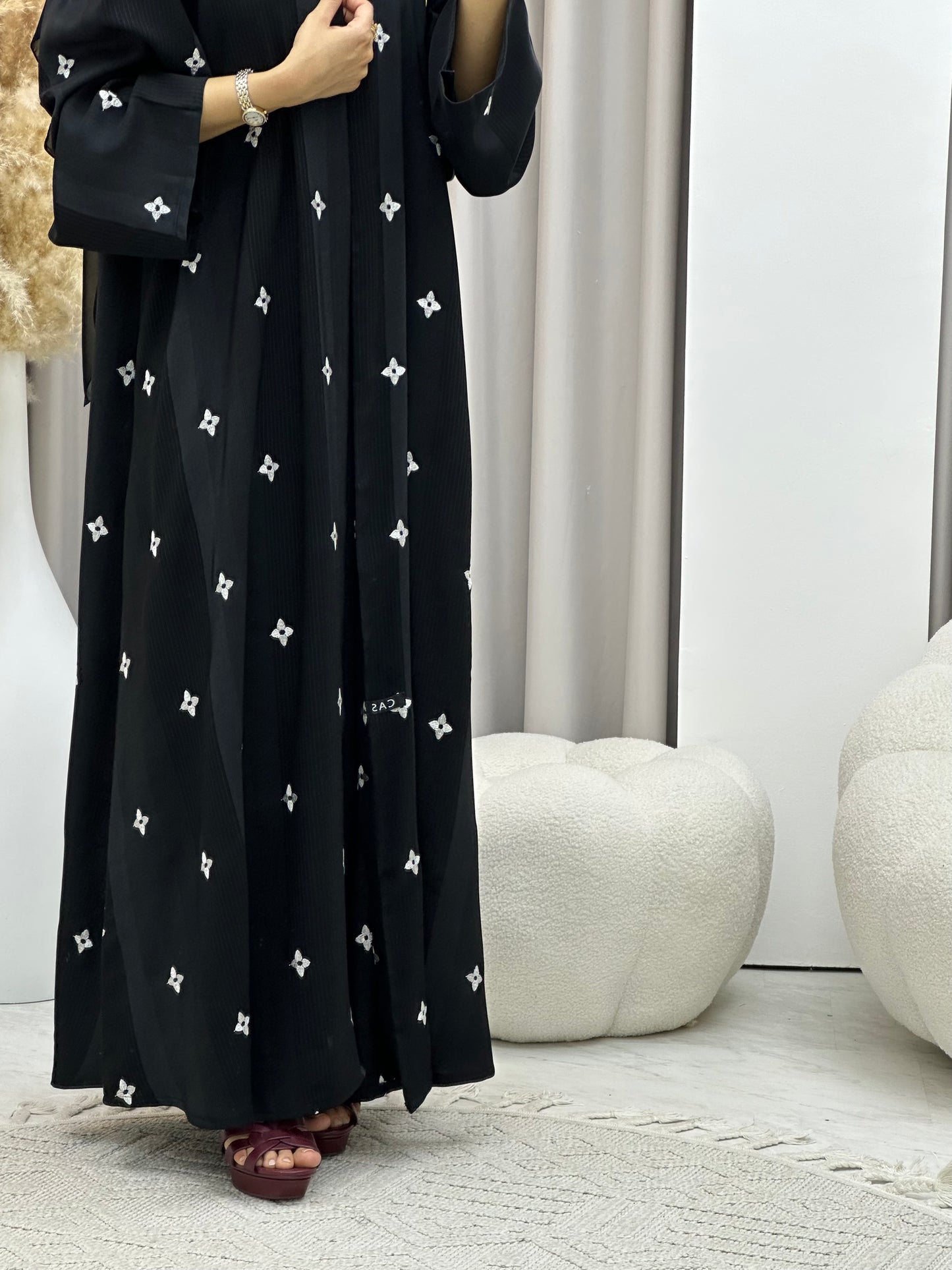 C 0486 Black Floral Work Abaya