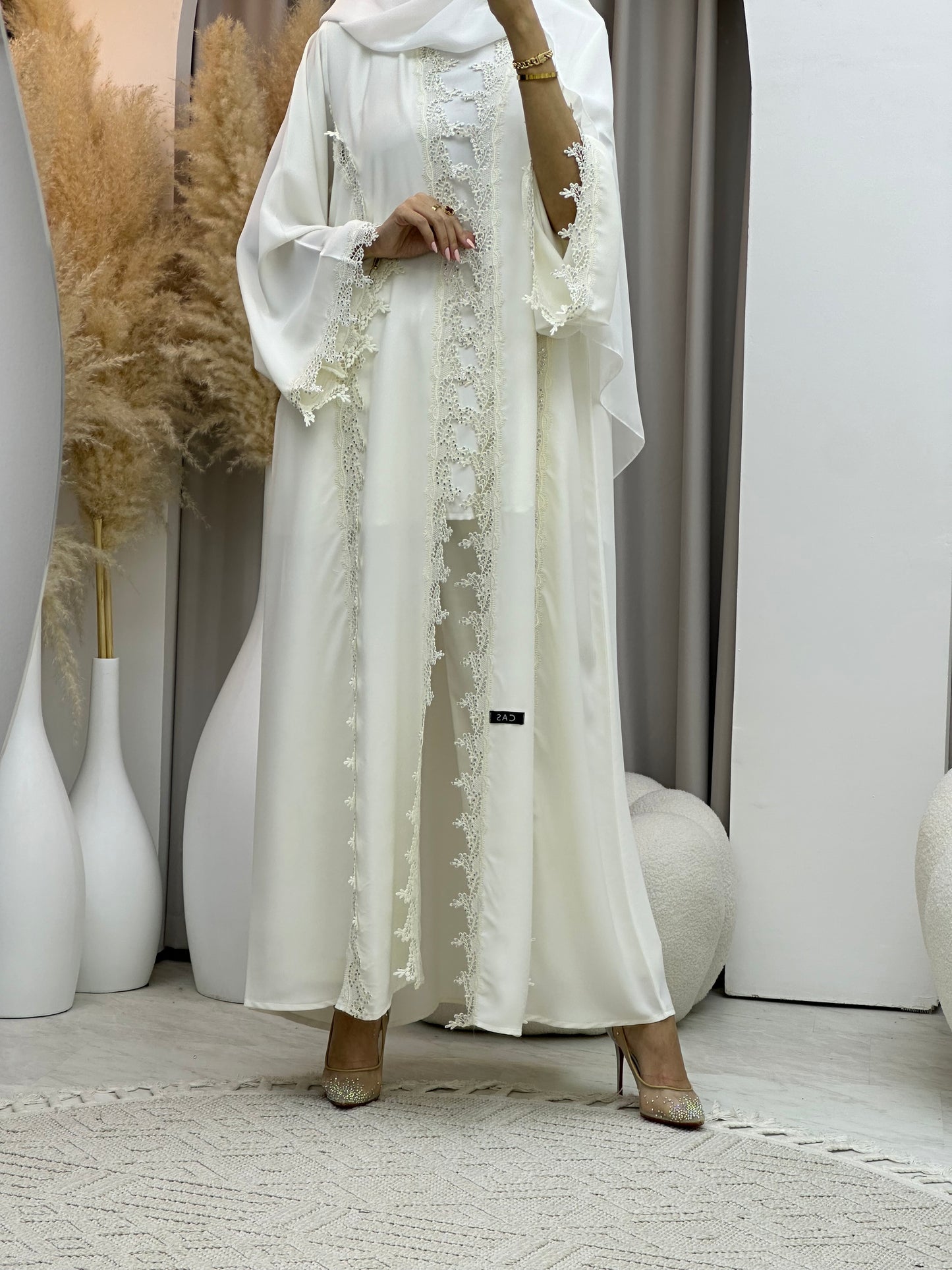 C RTW 0080 White Lace Abaya