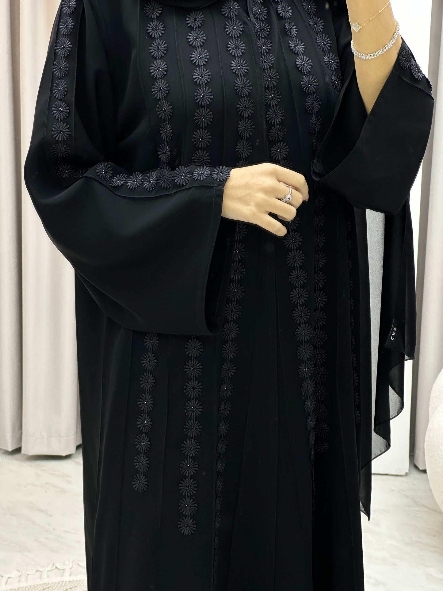 C Floral Panel Crepe Abaya Set