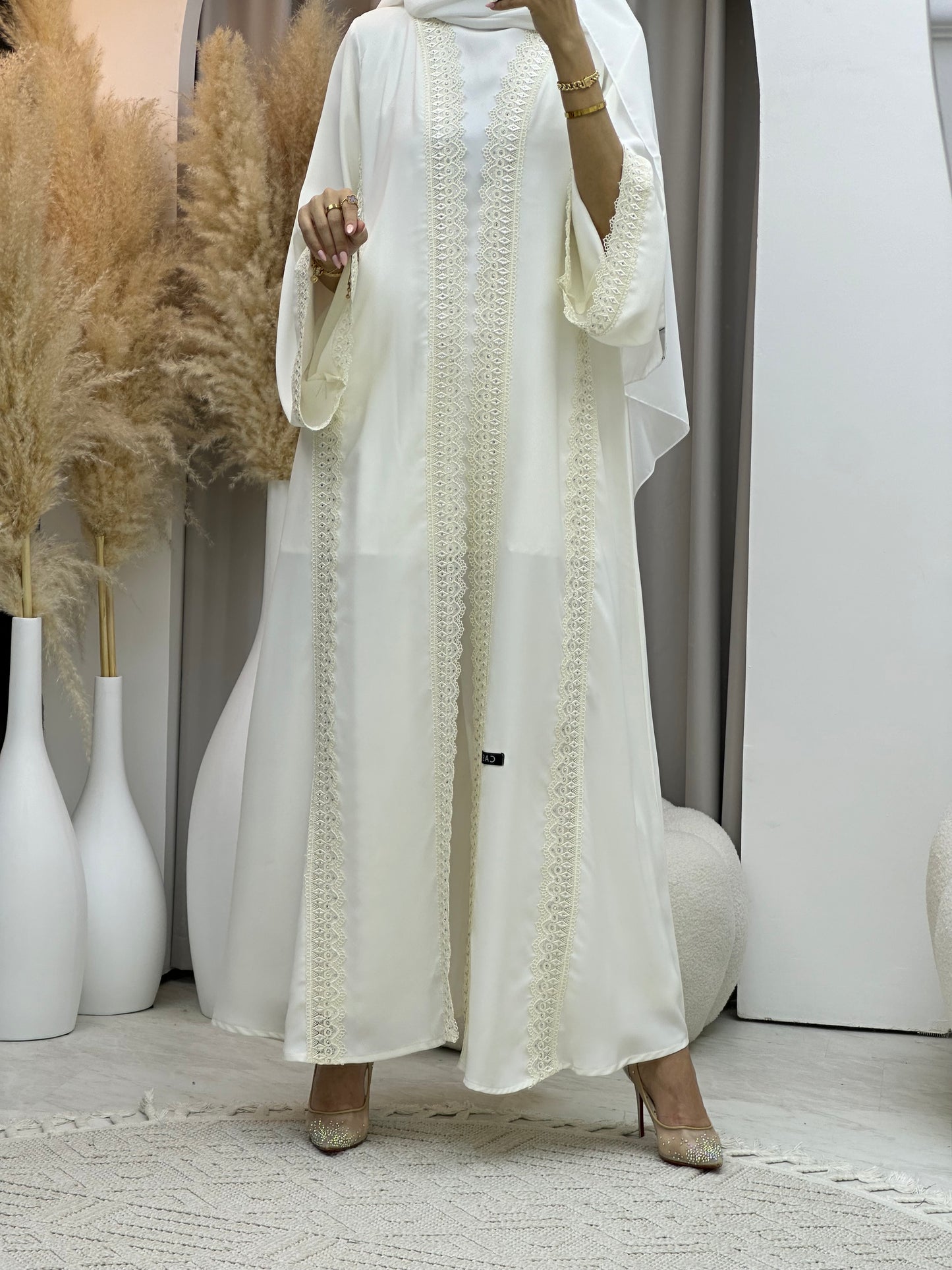 C 0084 White Lace Abaya