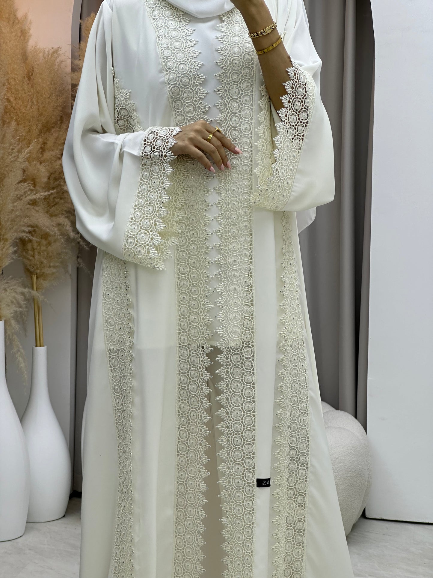 C 0083 White Lace Abaya