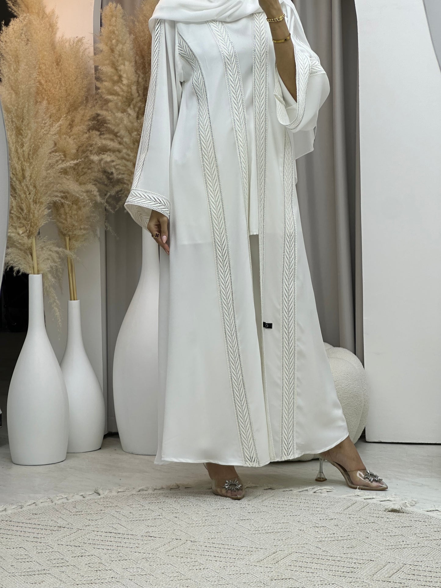 C 0085 White Lace Abaya