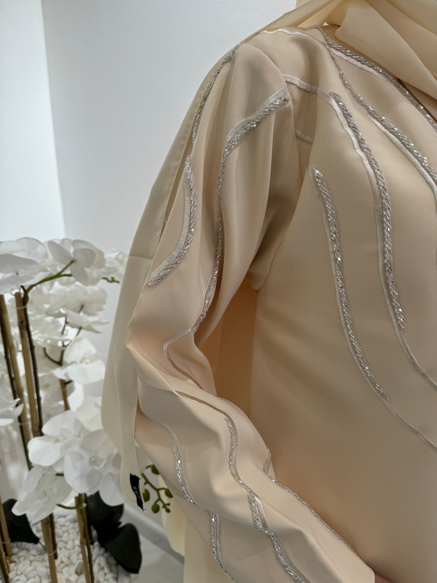 C RTW Cream Wave Embroidery Abaya