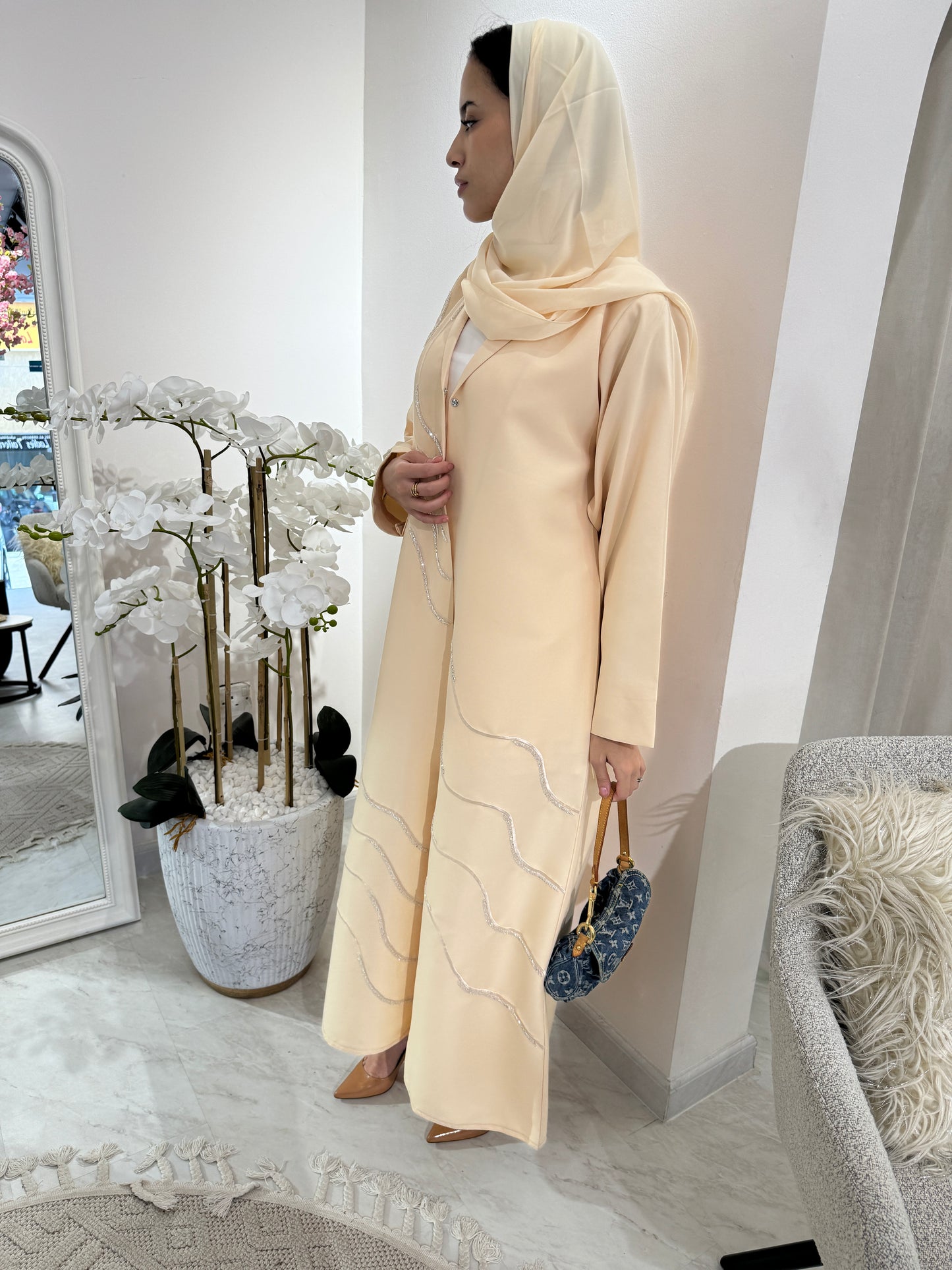 C Cream Wave Embroidery Abaya